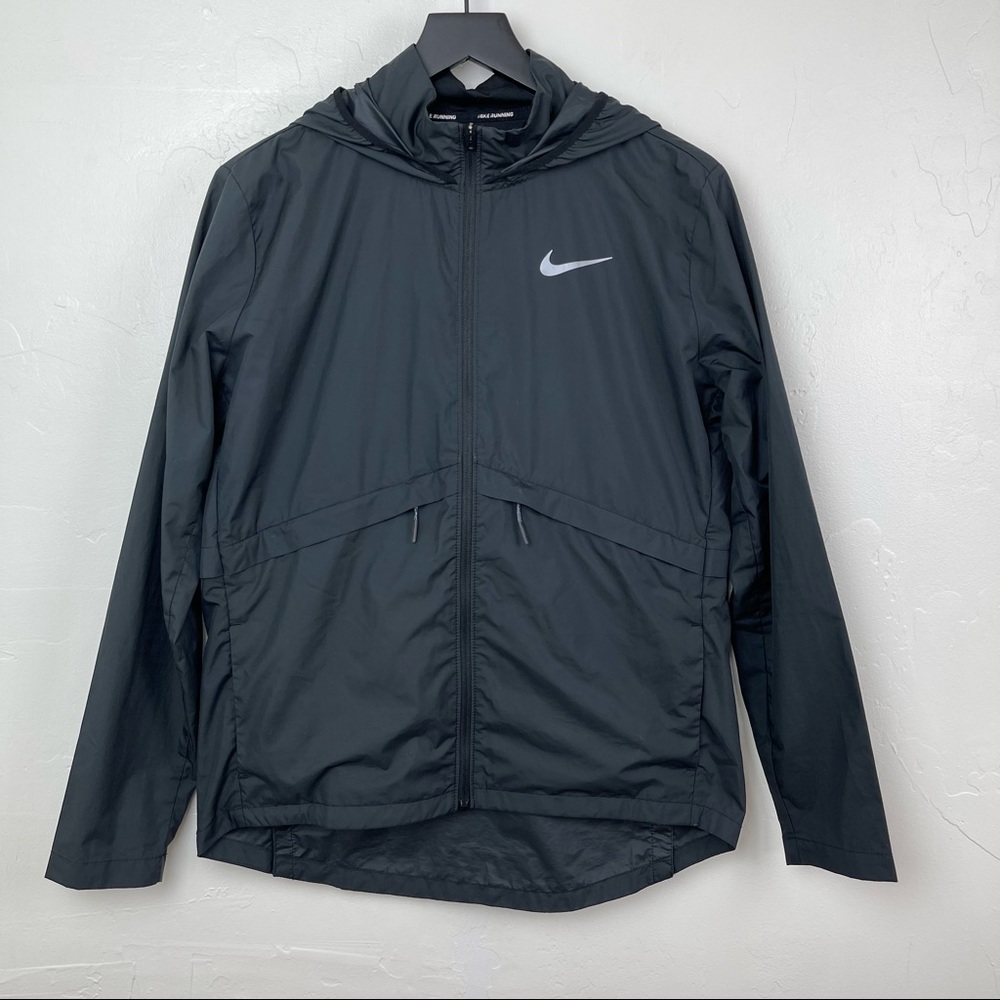 Nike Essential Packable Running Jacket - image 1